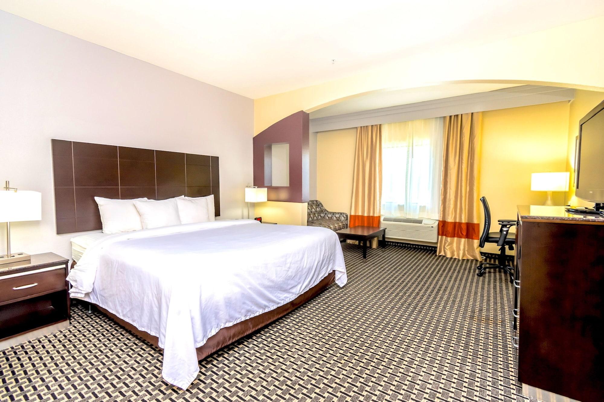 Econo Lodge Inn & Suites East Houston I-10 Экстерьер фото