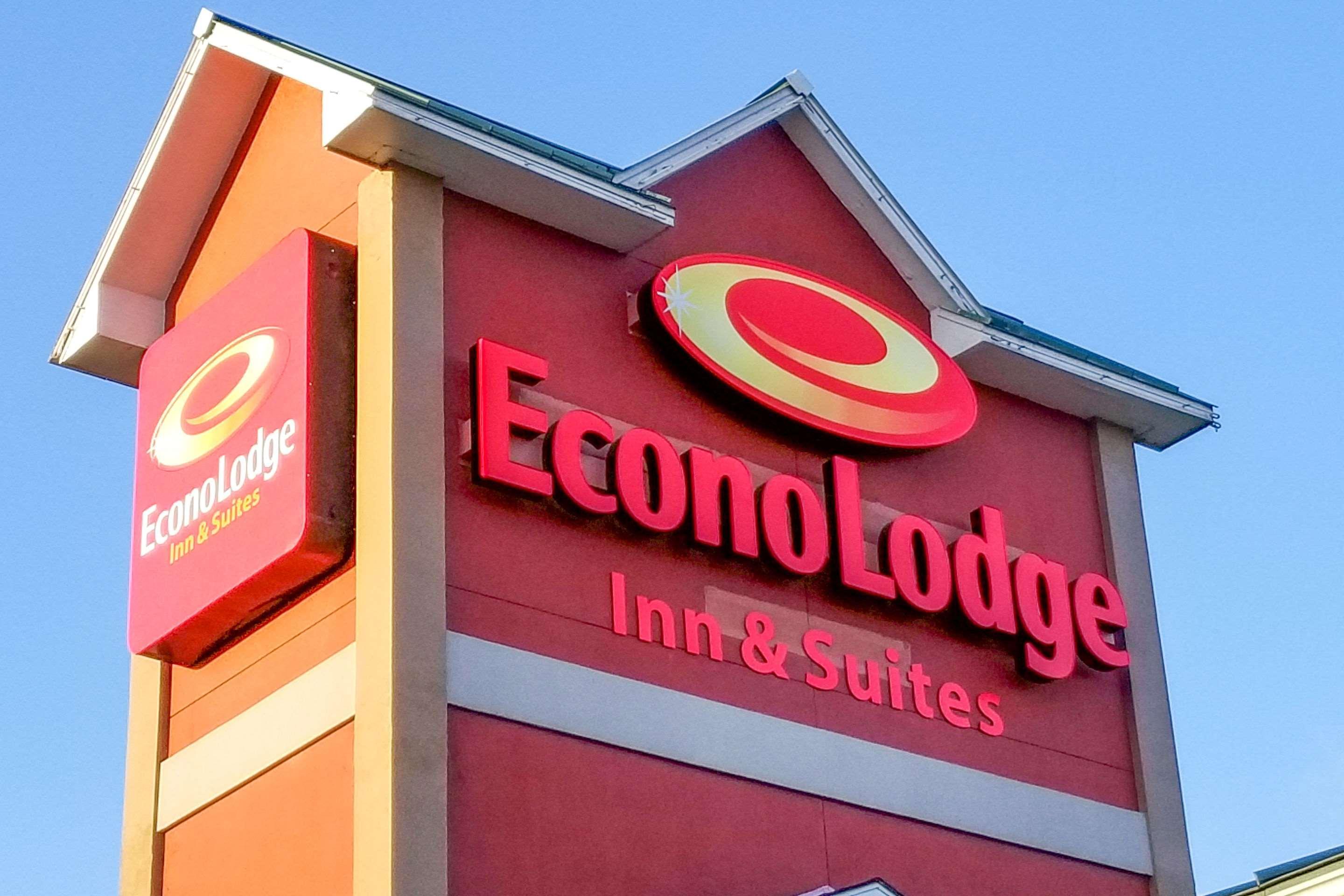 Econo Lodge Inn & Suites East Houston I-10 Экстерьер фото