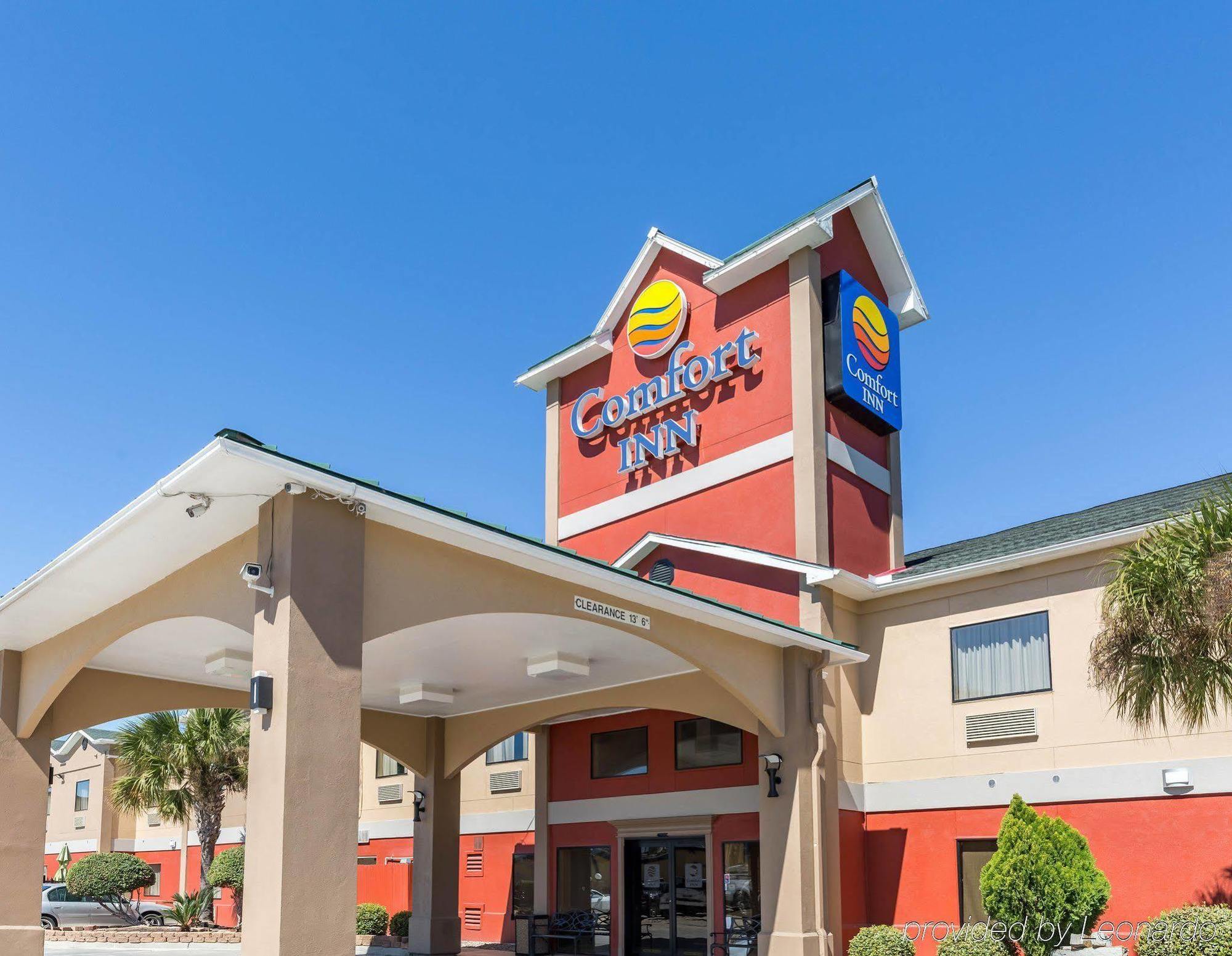 Econo Lodge Inn & Suites East Houston I-10 Экстерьер фото