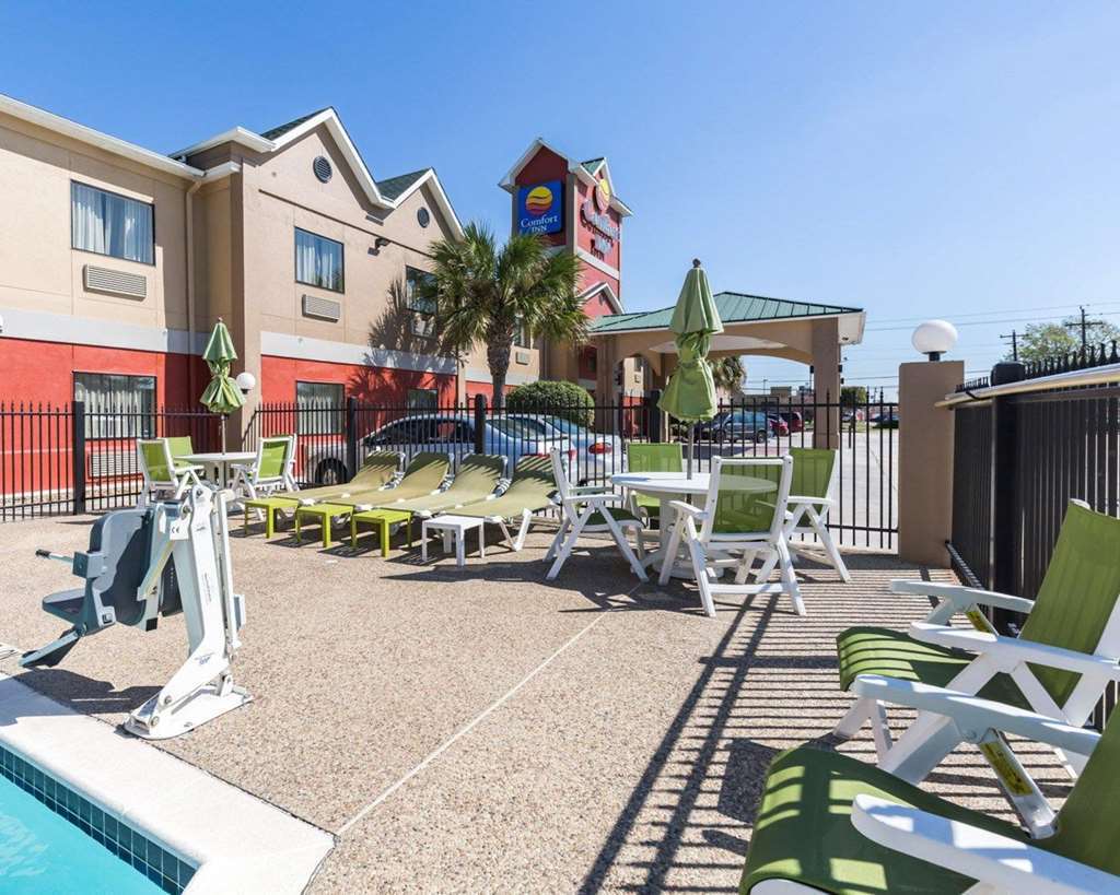 Econo Lodge Inn & Suites East Houston I-10 Удобства фото